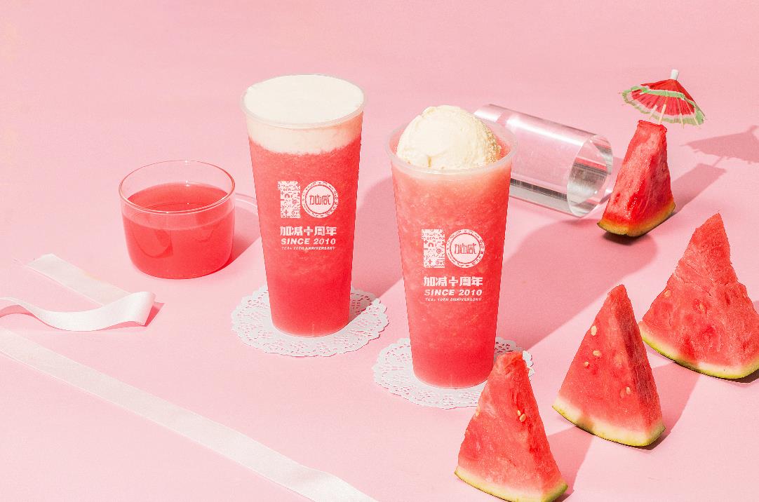 这个夏天，j9九游会茶饮以产品决胜，当红不让！